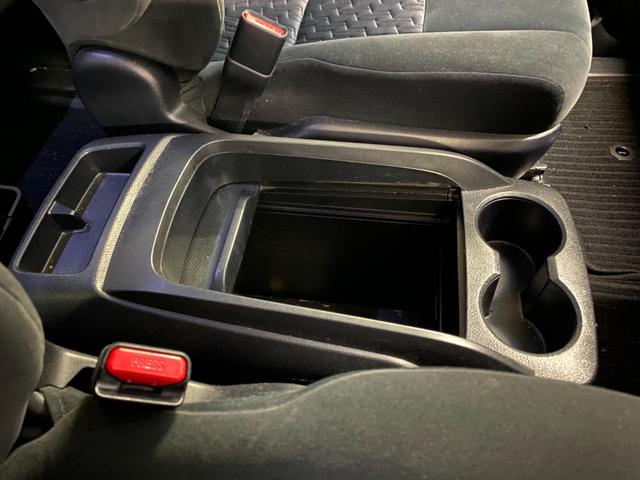 アルファード 2.5S 4WD 2年車検(付)・11インチナビ・TV・CD/DVD/BT・Bカメラ・フリップダウン・スマートキー・Pスタート・純正エアロ・Wパワスラ・8人乗り・ETC・エンスタ・LED(27枚目)