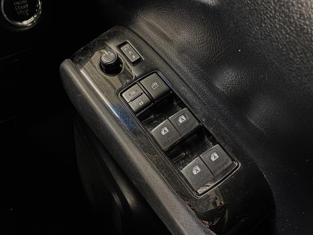 アルファード 2.5S 4WD 2年車検(付)・11インチナビ・TV・CD/DVD/BT・Bカメラ・フリップダウン・スマートキー・Pスタート・純正エアロ・Wパワスラ・8人乗り・ETC・エンスタ・LED(28枚目)