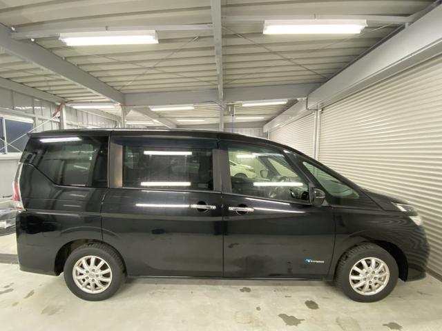 セレナ X Vセレクション 4WD D保証 2年車検(付)・衝突軽減ブレーキ・8インチナビ・TV・CD/DVD/BT・Bカメラ・アラウンドビュー・フリップダウン・インテリキー・クルコン・Wパワスラ・ETC・エンスタ・Pスタート(14枚目)