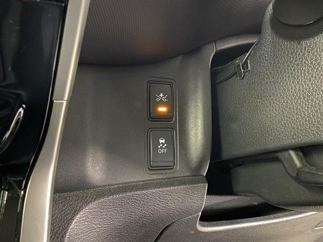 セレナ X Vセレクション 4WD D保証 2年車検(付)・衝突軽減ブレーキ・8インチナビ・TV・CD/DVD/BT・Bカメラ・アラウンドビュー・フリップダウン・インテリキー・クルコン・Wパワスラ・ETC・エンスタ・Pスタート(30枚目)