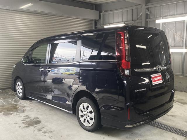 エスクァイア Ｇｉ　ブラックテーラード　４ＷＤ　２年車検（付）・ＴＳＳ・衝突軽減Ｂ・純正９インチナビ・ＴＶ・ＣＤ／ＤＶＤ／ＢＴ・Ｂカメラ・フリップダウン・スマートキー・Ｗパワスラ・７人乗り・ＥＴＣ・寒冷地仕様・エンスタ・純正エアロ・クルコン（11枚目）