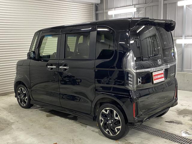 N-BOXカスタム G・Lターボホンダセンシング 4WD D保証 2年車検(付)・ホンダセンシング・純正ナビ・TV・CD/DVD/BT・Bカメラ・スマートキー・Wパワスラ・レーダークルコン・ETC・パドルシフト・シートヒーター・Pスタート・純正エアロ(11枚目)