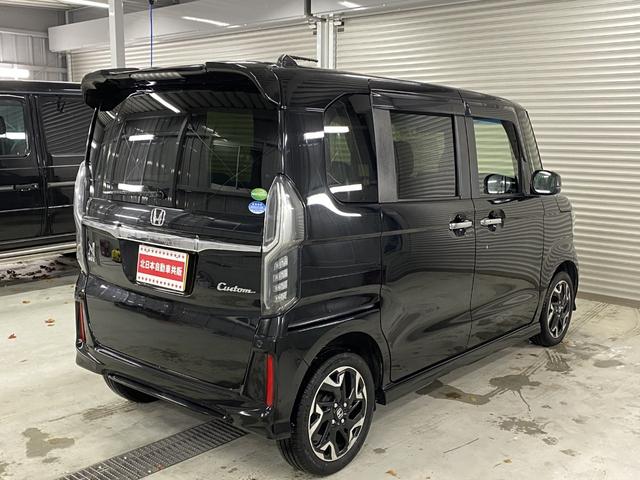 N-BOXカスタム G・Lターボホンダセンシング 4WD D保証 2年車検(付)・ホンダセンシング・純正ナビ・TV・CD/DVD/BT・Bカメラ・スマートキー・Wパワスラ・レーダークルコン・ETC・パドルシフト・シートヒーター・Pスタート・純正エアロ(13枚目)