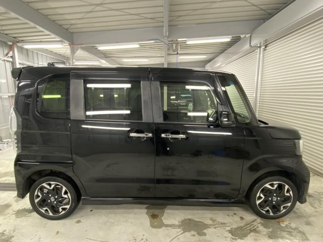 N-BOXカスタム G・Lターボホンダセンシング 4WD D保証 2年車検(付)・ホンダセンシング・純正ナビ・TV・CD/DVD/BT・Bカメラ・スマートキー・Wパワスラ・レーダークルコン・ETC・パドルシフト・シートヒーター・Pスタート・純正エアロ(14枚目)