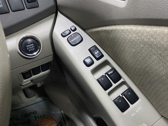 アイシス Ｌ　４ＷＤ　２年車検（付）・メモリーナビ・ＴＶ・ＣＤ／ＤＶＤ・Ｂカメラ・スマートキー・ＥＴＣ・パワスラ・寒冷地仕様・Ｐスタート・７人乗り・コーナーセンサー・ミラーウインカー（27枚目）