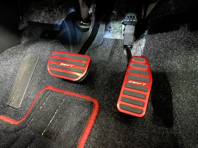 スイフト ハイブリッドRS 4WD B保証 2年車検(付)・デュアルセンサーブレーキS・キーレススタート・レーダークルコン・シートヒーター・コーナーセンサー・パドルシフト・VDC・Pスタート・LED・ミラーヒーター(29枚目)