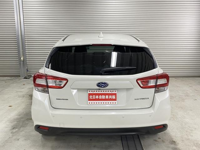 インプレッサスポーツ ２．０ｉ－Ｓアイサイト　４ＷＤ　２年車検（付）・アイサイト・衝突軽減Ｂ・ＣＤ／ＤＶＤ／ＢＴ・Ｂ／Ｓカメラ・キーレスアクセス・ＥＴＣ・レーダークルコン・ＳＩドライブ・Ｐスタート・ＶＤＣ・ＳＲＨ・ＢＳＭ・パドルシフト・ＬＥＤ（12枚目）