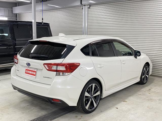 インプレッサスポーツ ２．０ｉ－Ｓアイサイト　４ＷＤ　２年車検（付）・アイサイト・衝突軽減Ｂ・ＣＤ／ＤＶＤ／ＢＴ・Ｂ／Ｓカメラ・キーレスアクセス・ＥＴＣ・レーダークルコン・ＳＩドライブ・Ｐスタート・ＶＤＣ・ＳＲＨ・ＢＳＭ・パドルシフト・ＬＥＤ（13枚目）