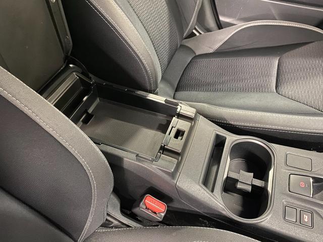 インプレッサスポーツ ２．０ｉ－Ｓアイサイト　４ＷＤ　２年車検（付）・アイサイト・衝突軽減Ｂ・ＣＤ／ＤＶＤ／ＢＴ・Ｂ／Ｓカメラ・キーレスアクセス・ＥＴＣ・レーダークルコン・ＳＩドライブ・Ｐスタート・ＶＤＣ・ＳＲＨ・ＢＳＭ・パドルシフト・ＬＥＤ（31枚目）