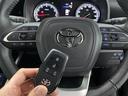 スマートキーを装備しておりますので、鍵をポケットやカバンに入れておいても、車輌に近付く、もしくはドアノブに触れるだけでドアが開きます!荷物で手が塞がっている時などに◎