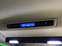 2.5S 4WD 2年車検(付)・11インチナビ・TV・CD/DVD/BT・Bカメラ・フリップダウン・スマートキー・Pスタート・純正エアロ・Wパワスラ・8人乗り・ETC・エンスタ・LED(33枚目)