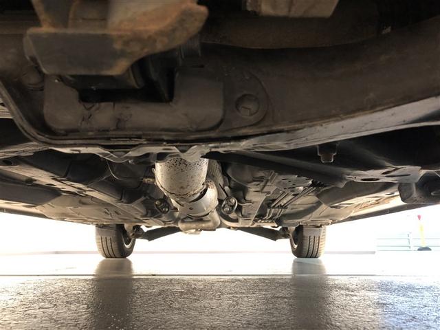 シエンタ Ｇ　衝突被害軽減　ウォークスルー　ＶＳＣ　リアカメラ　ＬＥＤライト　デュアルパワースライドドア　４ＷＤ車　キーフリーシステム　フルセグＴＶ　ＡＡＣ　パワーウインドウ　ＤＶＤ　ナビ＆ＴＶ　ＥＴＣ車載器（8枚目）
