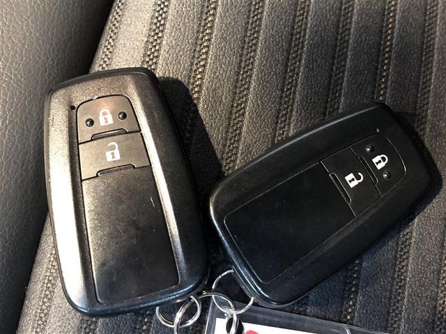 カローラツーリング ハイブリッド ダブルバイビー バックモニタ- LEDヘッド 横滑り防止装置 クルーズコントロール 寒冷地仕様 スマートキー AC AW エアバッグ ドラレコ ETC車載器 イモビライザー ABS パワーウィンドウ 4WD パワステ(22枚目)