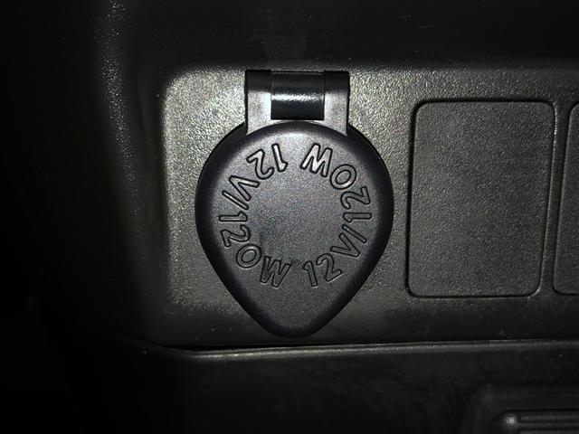 タンク X S レーダーブレーキ スマキー 左オートスライドドア イモビライザー ナビTV Wエアバッグ 横滑り防止装置 PW パワステ エアバック キーフリー ABS エアコン AUX端子 ウォークスルー 1セグ(29枚目)