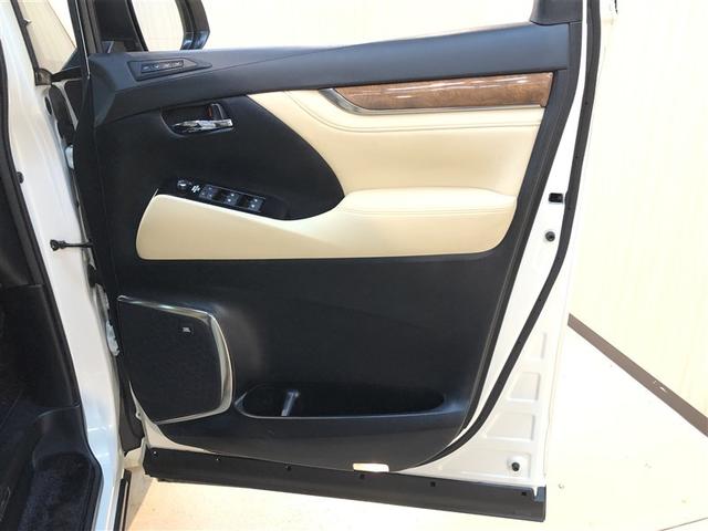 アルファードハイブリッド エグゼクティブラウンジ　サンル－フ　インテリジェントクリアランスソナー　地デジＴＶ　両側電動スライドドア　黒革シート　バックモニタ－　ＬＥＤライト　アイドリングストップ　横滑り防止機能　４ｗｄ　３列シート　Ｐシート　ＥＴＣ（12枚目）