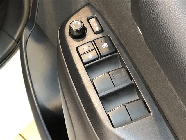 ヤリス X 追突防止装置 VSC スマートキー&プッシュスタート イモビライザー 寒冷地仕様 Bカメラ マニュアルエアコン ETC付 ナビ Aクルコン アイドリングストップ レンタアップ 4WD パワーウインドウ(13枚目)