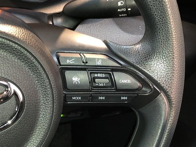 ヤリス X 追突防止装置 VSC スマートキー&プッシュスタート イモビライザー 寒冷地仕様 Bカメラ マニュアルエアコン ETC付 ナビ Aクルコン アイドリングストップ レンタアップ 4WD パワーウインドウ(16枚目)