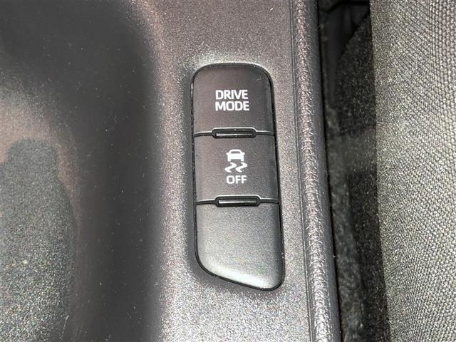 ヤリス X 追突防止装置 VSC スマートキー&プッシュスタート イモビライザー 寒冷地仕様 Bカメラ マニュアルエアコン ETC付 ナビ Aクルコン アイドリングストップ レンタアップ 4WD パワーウインドウ(22枚目)