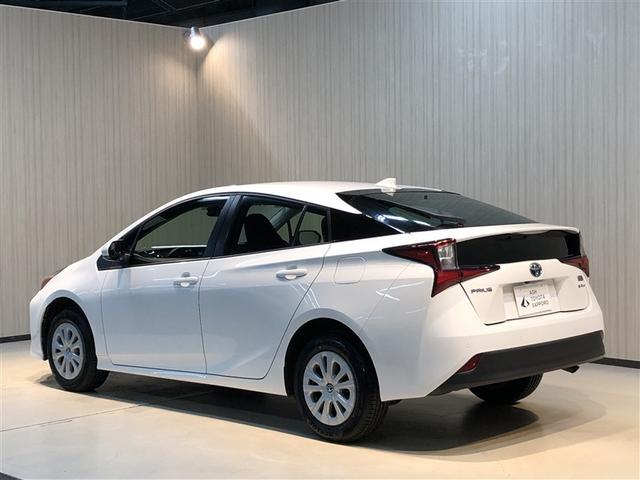 プリウス S 衝突軽減 4wd エアコン LEDヘッドライト ナビ バックガイドモニター クルコン 寒冷地仕様 ETC車載器 盗難防止システム メモリナビ パワーステアリング AC100V カーテンエアバック(7枚目)