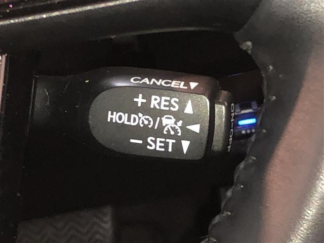 プリウス S 衝突軽減 4wd エアコン LEDヘッドライト ナビ バックガイドモニター クルコン 寒冷地仕様 ETC車載器 盗難防止システム メモリナビ パワーステアリング AC100V カーテンエアバック(17枚目)