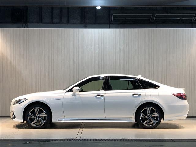 クラウンハイブリッド ＲＳアドバンス　Ｆｏｕｒ　バックモニター　衝突軽減　横滑防止装置　フルセグテレビ　エアコン　ＬＥＤライト　ナビ＆ＴＶ　オートクルーズ　ドライブレコーダー　スマートキー　電動シート　キーレス　サイドエアバッグ　ＤＶＤ　メモリナビ（7枚目）