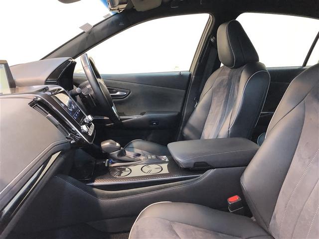 クラウンハイブリッド ＲＳアドバンス　Ｆｏｕｒ　バックモニター　衝突軽減　横滑防止装置　フルセグテレビ　エアコン　ＬＥＤライト　ナビ＆ＴＶ　オートクルーズ　ドライブレコーダー　スマートキー　電動シート　キーレス　サイドエアバッグ　ＤＶＤ　メモリナビ（11枚目）