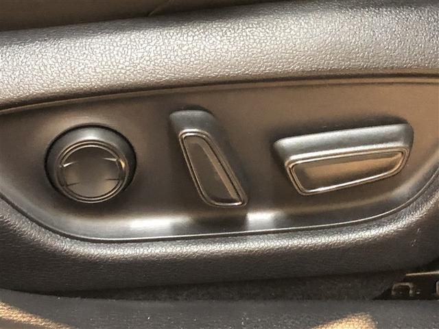 クラウンハイブリッド ＲＳアドバンス　Ｆｏｕｒ　バックモニター　衝突軽減　横滑防止装置　フルセグテレビ　エアコン　ＬＥＤライト　ナビ＆ＴＶ　オートクルーズ　ドライブレコーダー　スマートキー　電動シート　キーレス　サイドエアバッグ　ＤＶＤ　メモリナビ（15枚目）