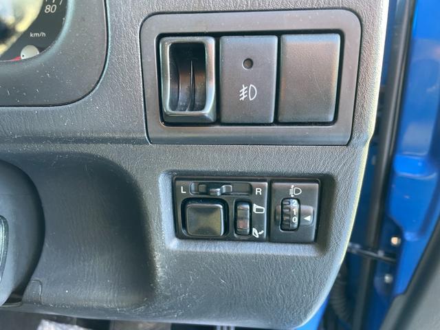 ジムニー ＸＣ　４ＷＤ．リフトアップ．社外Ｆ／Ｒバンパー（16枚目）