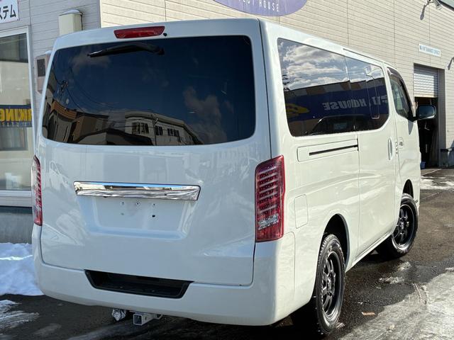 ＮＶ３５０キャラバンバン ロングプレミアムＧＸターボ　ディーゼル４ＷＤＬＩＮＫＳベッドＫＩＴスライドフロア付きファブレスバンデミックアルミイーグルナスカホワイトレターＬＴタイヤプッシュスタートスマートキーバレンティーＬＥＤテール（11枚目）