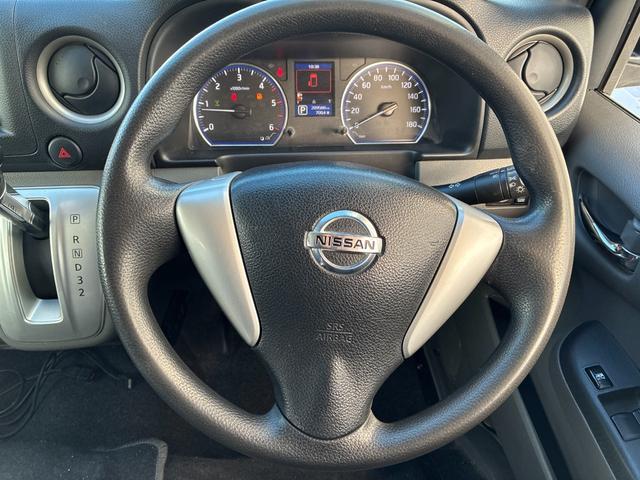 ＮＶ３５０キャラバンバン ロングプレミアムＧＸターボ　ディーゼル４ＷＤＬＩＮＫＳベッドＫＩＴスライドフロア付きファブレスバンデミックアルミイーグルナスカホワイトレターＬＴタイヤプッシュスタートスマートキーバレンティーＬＥＤテール（16枚目）