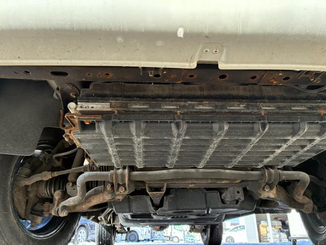 ＮＶ３５０キャラバンバン ロングプレミアムＧＸターボ　ディーゼル４ＷＤＬＩＮＫＳベッドＫＩＴスライドフロア付きファブレスバンデミックアルミイーグルナスカホワイトレターＬＴタイヤプッシュスタートスマートキーバレンティーＬＥＤテール（37枚目）