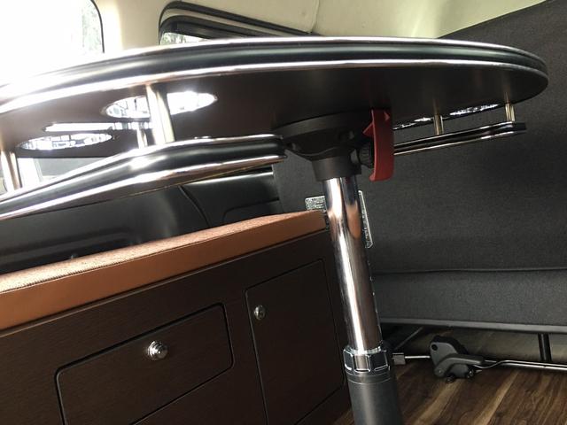 ハイエースバン 　ＴＥＣＳ特装ベース８ナンバーキャンピングリチウムオインサブバッテリー２０００Ｗパワーインバーター６人乗り変更済み車中泊仕様床貼り施工車　ロングハイルーフキャロライン　キャンパーディーゼルターボ４ＷＤ（30枚目）