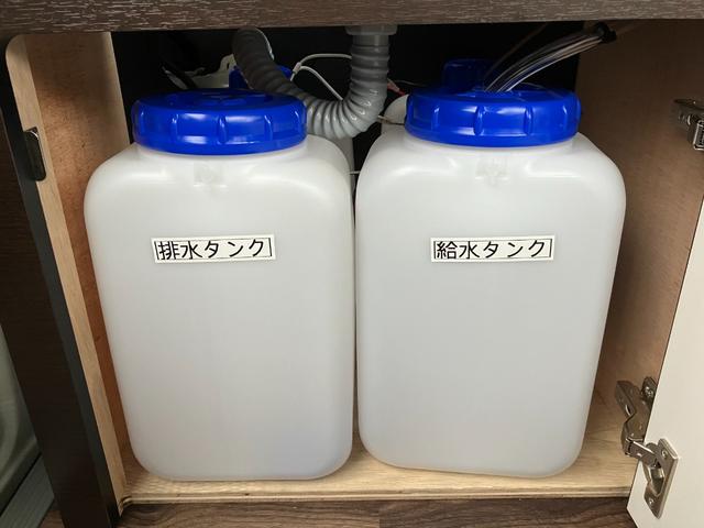ハイエースバン 　ＴＥＣＳ特装ベース８ナンバーキャンピングリチウムオインサブバッテリー２０００Ｗパワーインバーター６人乗り変更済み車中泊仕様床貼り施工車　ロングハイルーフキャロライン　キャンパーディーゼルターボ４ＷＤ（37枚目）