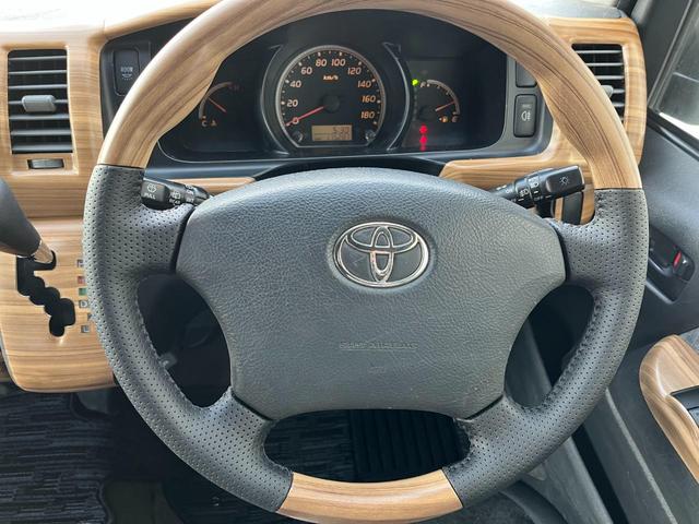ハイエースコミューター スーパーロングＧＬ　ディーゼル４ＷＤ３ナンバー１０人普通免許運転可能最新基準車検クリア現行７型フェイス仕様内装リヤシート８席新品取り付け３点式シートベルト下回りウレタン材ＮＯＸドール施工済み（17枚目）