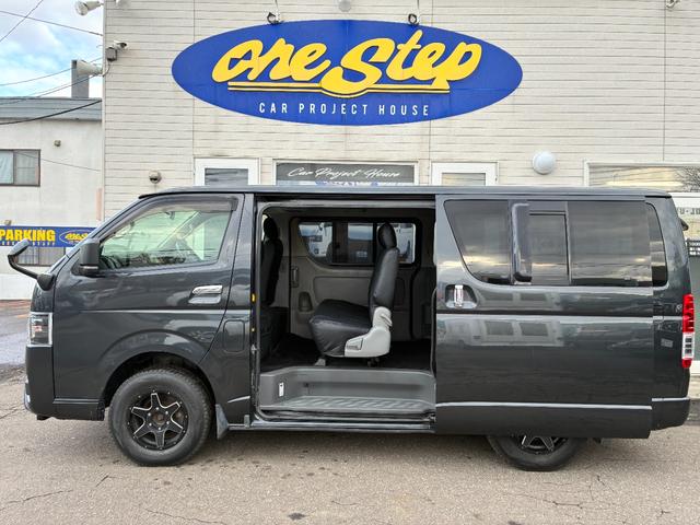 ハイエースバン スーパーGL 寒冷地仕様ツインバッテリー7型現行ブラックインナーLEDヘッドライトオフロード仕様トヨタ純正HDDナビカラーバックモニターカスタマインズ(9枚目)