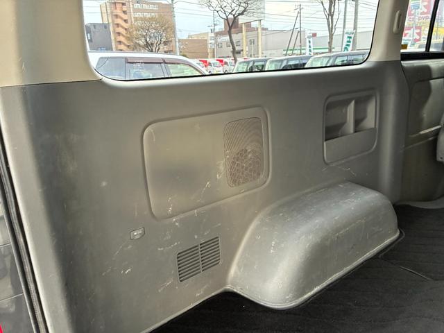 ハイエースバン スーパーGL 寒冷地仕様ツインバッテリー7型現行ブラックインナーLEDヘッドライトオフロード仕様トヨタ純正HDDナビカラーバックモニターカスタマインズ(25枚目)