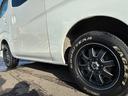 ＮＶ３５０キャラバンバン ロングプレミアムＧＸターボ　ディーゼル４ＷＤＬＩＮＫＳベッドＫＩＴスライドフロア付きファブレスバンデミックアルミイーグルナスカホワイトレターＬＴタイヤプッシュスタートスマートキーバレンティーＬＥＤテール（6枚目）