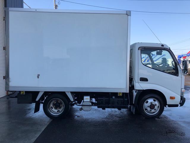 トヨエース ２ｔ積中温冷凍車－７℃設定　４ＷＤ（4枚目）