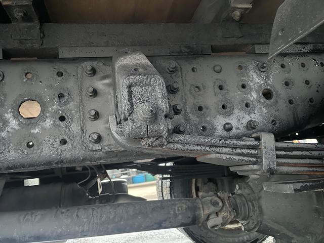 キャンター ２．８５ｔ積　Ｗキャブ超ロングワイド　ＡＴ　フル装備　Ｐ／Ｇ（14枚目）