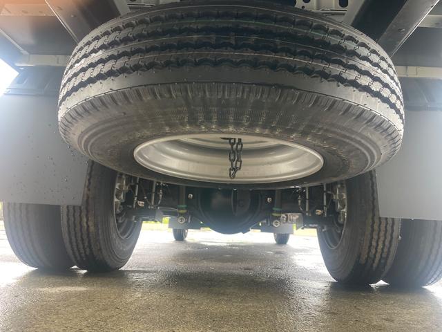 デュトロ ３ｔ積超ロング拡幅ワイド　タダノ４段Ｒ／Ｃ　６ＭＴ　フル装備（17枚目）