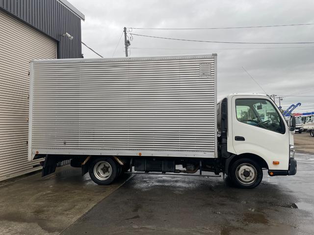 ダイナトラック ２ｔ積ワイドロング箱車４ＷＤ　５ＭＴ　フル装備　バックカメラ（4枚目）