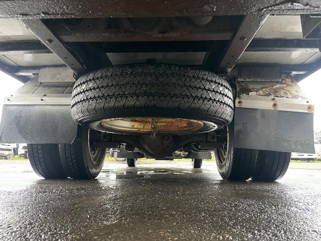 ダイナトラック ２ｔ積ワイドロング箱車４ＷＤ　５ＭＴ　フル装備　バックカメラ（15枚目）