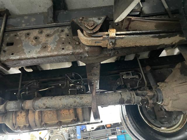 ダイナトラック ２ｔ積ワイドロング箱車４ＷＤ　５ＭＴ　フル装備　バックカメラ（16枚目）