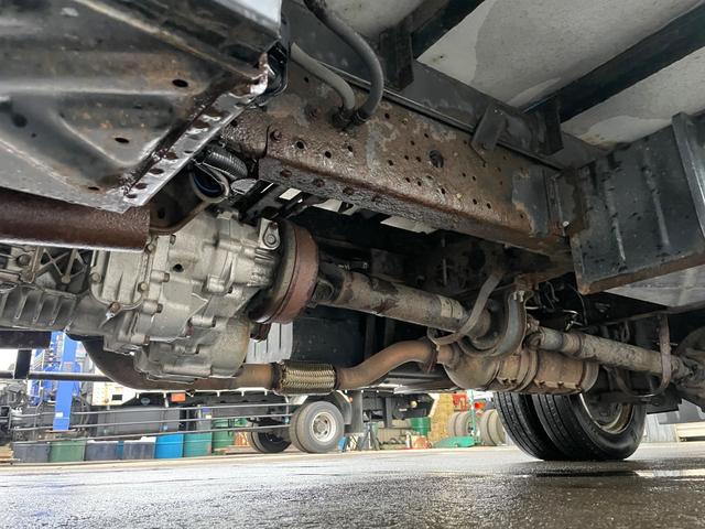 ダイナトラック ２ｔ積ワイドロング箱車４ＷＤ　５ＭＴ　フル装備　バックカメラ（17枚目）