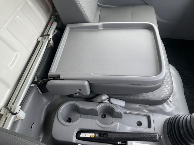 ダイナトラック ２ｔ積ワイドロング箱車４ＷＤ　５ＭＴ　フル装備　バックカメラ（26枚目）