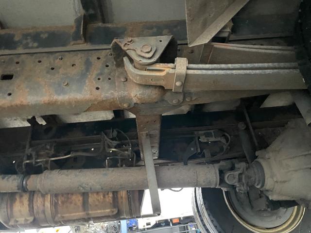 ダイナトラック ２ｔ積ワイドロング箱車４ＷＤ　５ＭＴ　フル装備　バックカメラ（16枚目）