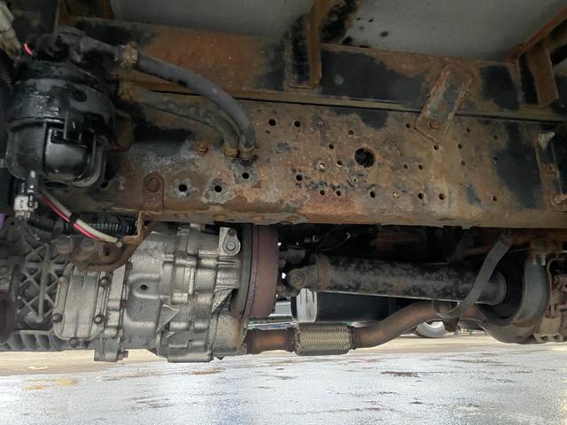 ダイナトラック ２ｔ積ワイドロング箱車４ＷＤ　５ＭＴ　フル装備　バックカメラ（17枚目）