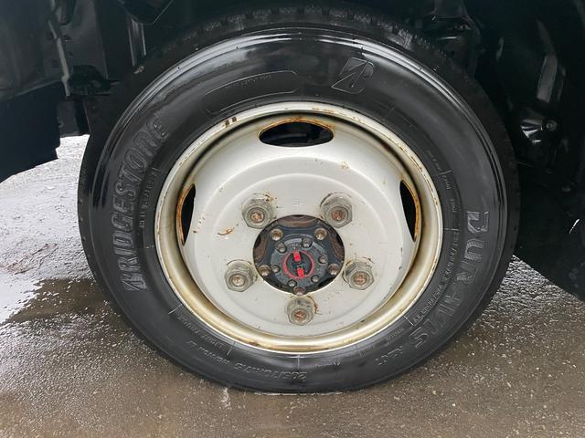 ダイナトラック ２ｔ積ワイドロング箱車４ＷＤ　５ＭＴ　フル装備　バックカメラ（18枚目）