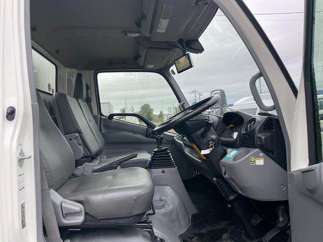 ダイナトラック ２ｔ積ワイドロング箱車４ＷＤ　５ＭＴ　フル装備　バックカメラ（20枚目）