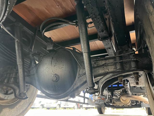 ヒノレンジャー ２．１ｔ積ロング　タダノ４段Ｒ／Ｃ　セルフ　６ＭＴ　フル装備（26枚目）